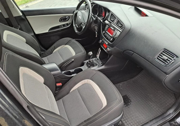 Kia Ceed cena 29900 przebieg: 221000, rok produkcji 2012 z Lędziny małe 277